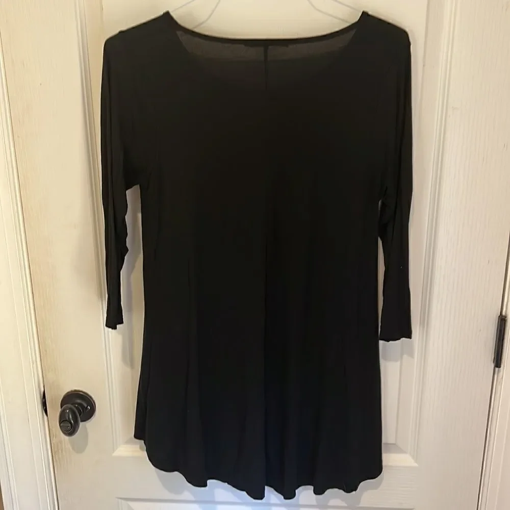 JollieLovin Black Tunic Top